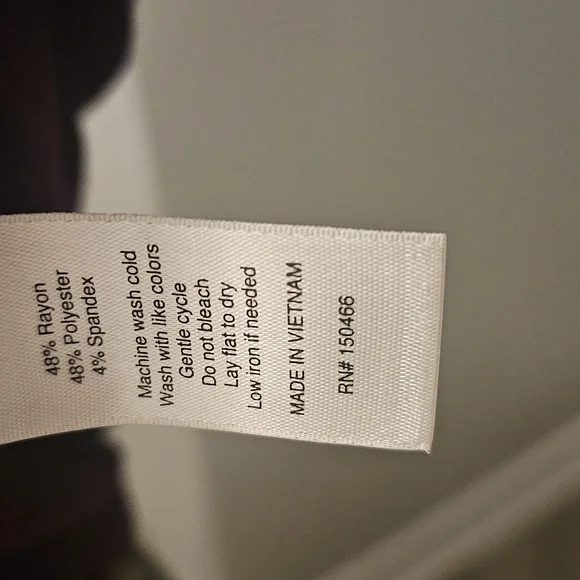 NWT 41 Hawthorn  Long Sleeve Rich Burgundy Top Sz. M - Picture 14 of 15